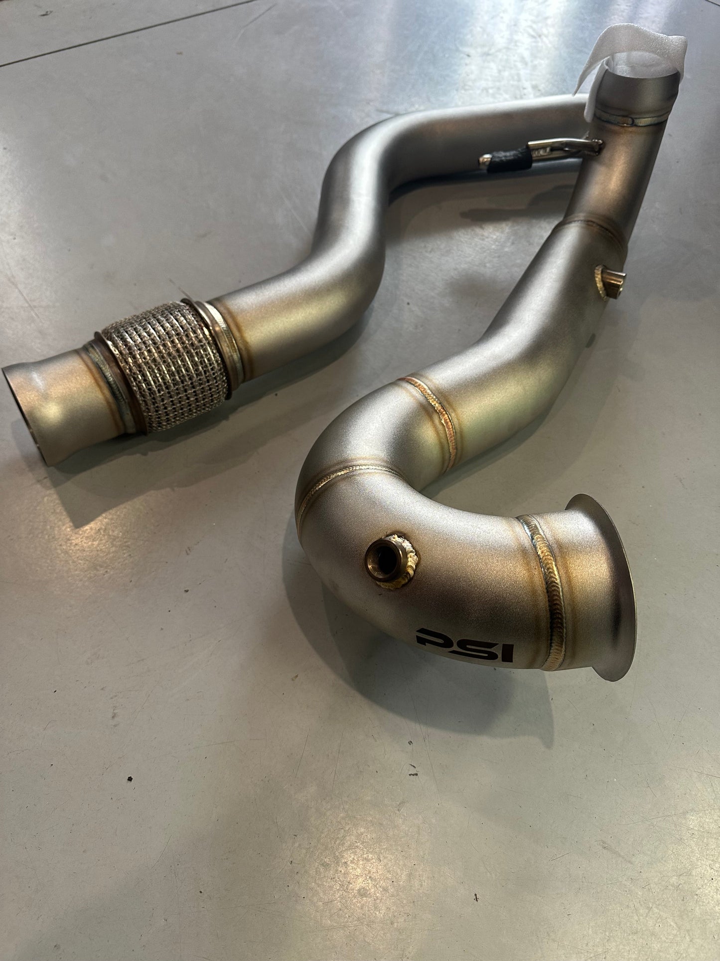 AMG A45/A45S CATLESS DOWNPIPE 2013-2018 W176