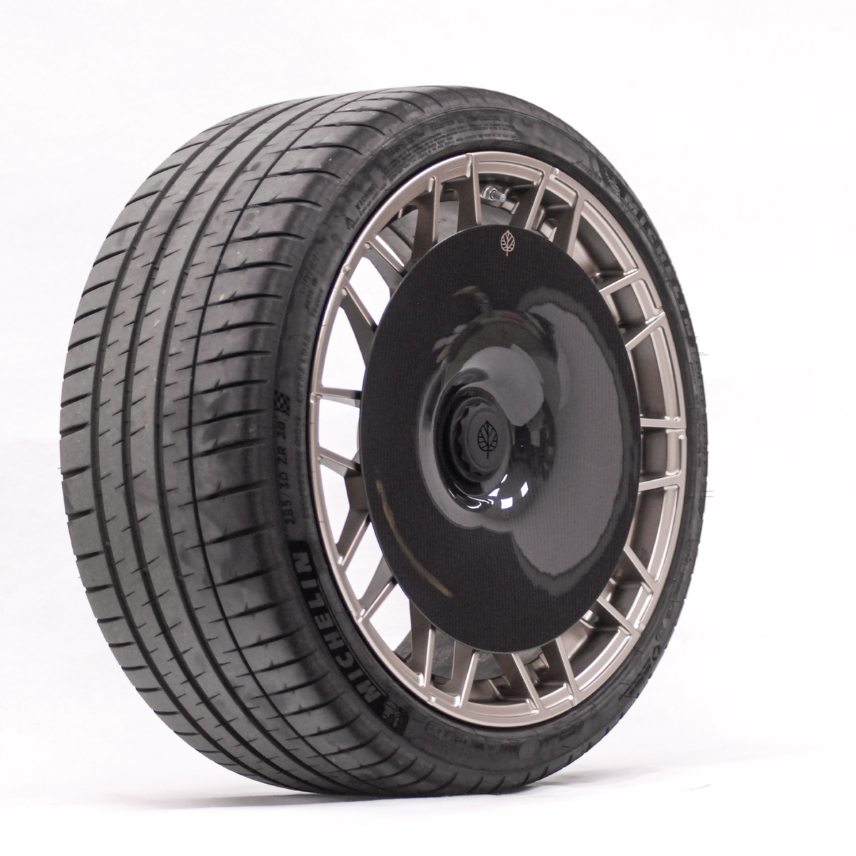 Gold Leaf Carbon Aero Disc EVO — BMW M3 & M4 (G80/G81/G82/G83) — Style 827 M Wheels — Gold Leaf supplier product gallery image