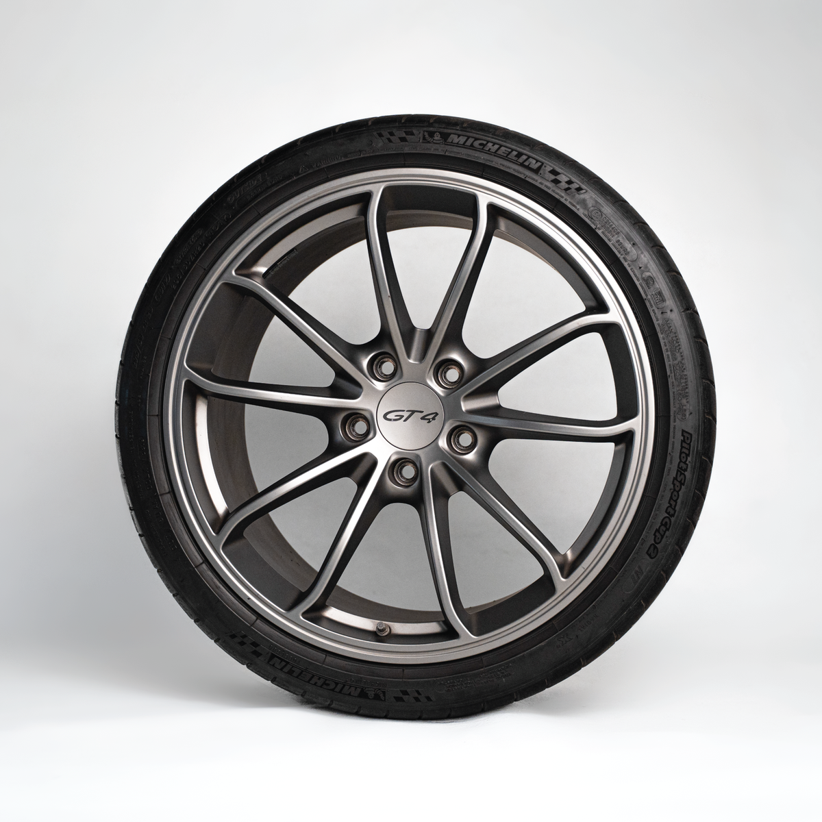 Gold Leaf Carbon Aero Disc EVO — Porsche Cayman GT4 (981) — ALU Wheels (5-lug) — Gold Leaf supplier product gallery image