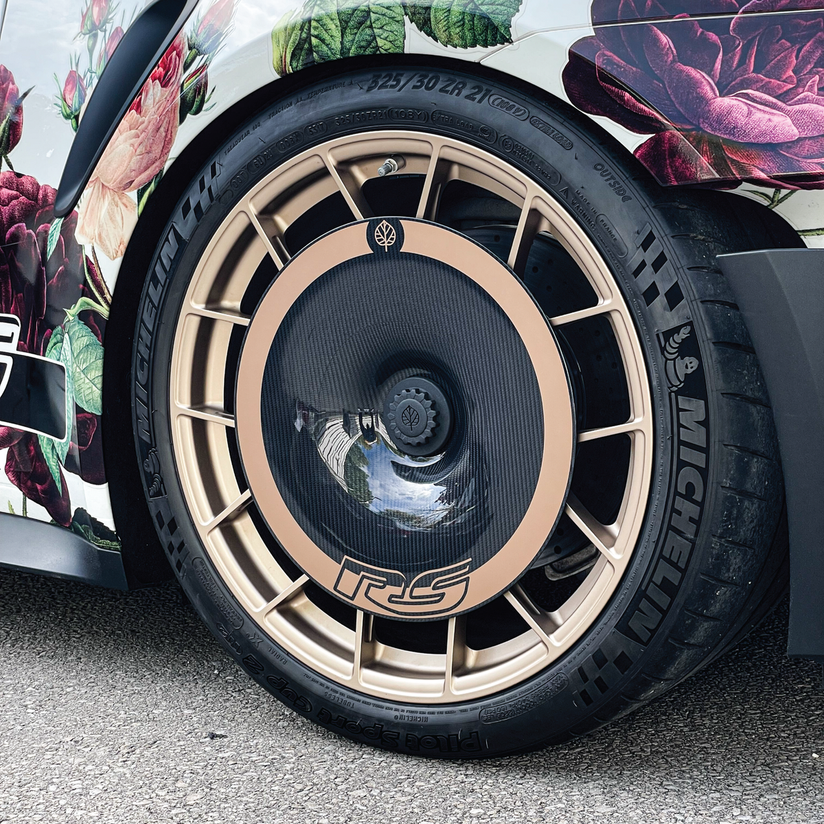 Gold Leaf Carbon Aero Disc EVO — Porsche 911 GT3 RS (992.1) — ALU Wheels — Gold Leaf supplier product gallery image